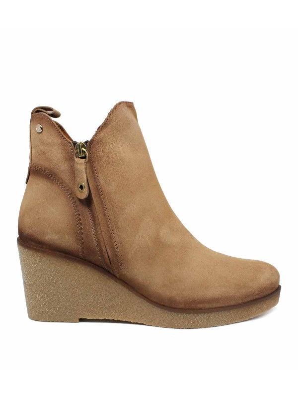 DESIREE MARVI 1 CAMEL