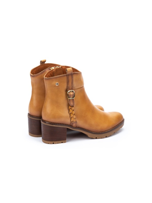 PIKOLINMOS LLANES W7H-8578 BEIGE