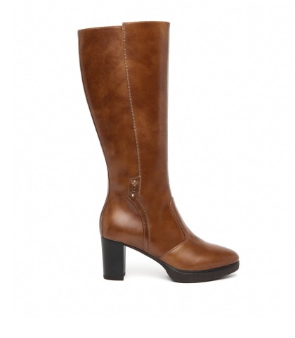 Botas Wonders en piel con caña alta y hebillas – Zapaterías